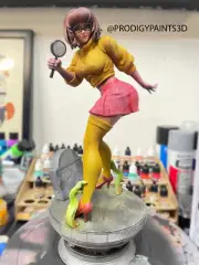 Scooby Doo: Velma Dinkley Resin Statue Figure 1/6 Fully Painted