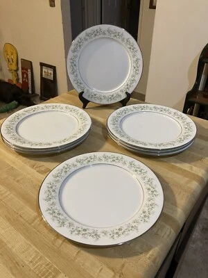 Noritake China~Savannah 2031~Set of (4) Dinner Plates 10 1/2" Diameter