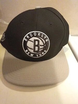 Brooklyn Nets Mitchell & Ness NBA Logo Side Logo Black Adjustable Hat NWT