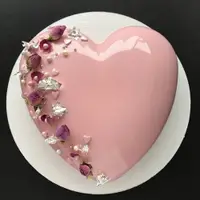 在飛比找ETMall東森購物網優惠-AiChef法式甜點鉆石心慕斯模具巧克力蛋糕立體心形愛心硅膠