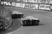 Mario Andretti & Lucien Bianchi Ford GT40 Mk4 Le Mans 1967 Motor Old Photo 11