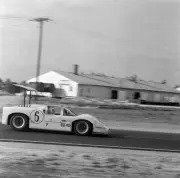 Mike Spence Jim Hall Chaparral Cars Chaparral 2F Chevrolet 1967 Old Photo 5