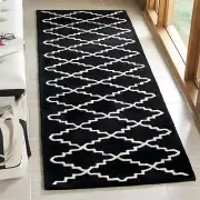 Safavieh Chatham BLACK / IVORY 2'-3" X 7' Runner - CHT721K-27