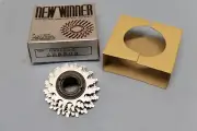Suntour New Winner Ultra-6 13-18 freewheel NOS early packaging narrow space gem