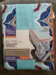 Better Homes & Gardens TABLECLOTH Cool Blume Quatrefoil 60x102 NEW Blue