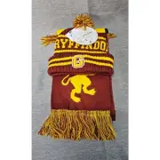 NWT Harry Potter Gryffindor Knit Hat & Scarf Set Collegiate Stripes Quidditch OS
