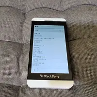 在飛比找蝦皮購物優惠-Blackberry Z10 白色 (二手) (SIM卡無法