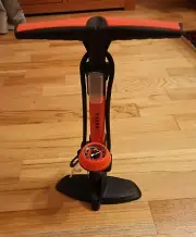 GOBKO bicycle foot with pressure gauge built in comes with Presta and Schrader a