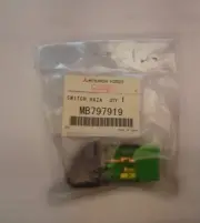 MB797919 MITSUBISHI MIRAGE 92-96 SWITCH,HAZARD WARNING LAMP