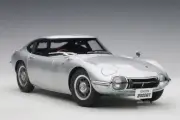 Autoart 1:18 Toyota 2000 GT 1965 rollover Car model