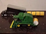 1/64 scale John Deere CP770 harvest set