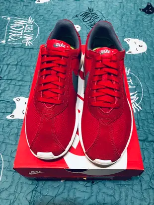 全新 Nike W Roshe LD-1000 紅 灰鉤 CM28 $1800 全新國外購入