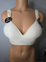 Bali Comfort Revolution Seamless Soft Bra 34DD WF DF3463 NWT Ret. $48