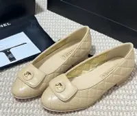 在飛比找Yahoo!奇摩拍賣優惠-CH 電繡菱格平底鞋 娃娃鞋 包鞋