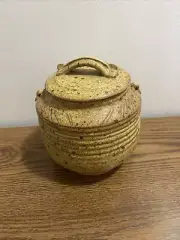 Burton Studio Pottery Speckled Gold/Brown Stoneware Jar & Lid, 6.5”. Mint. NEW