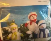 NEW MARY MAXIM SNOWCAP FAMILY CROCHET KIT SET OF 3 CUTE SNOWMEN