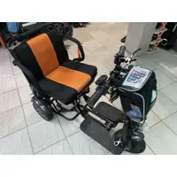 在飛比找蝦皮購物優惠-折疊老人電動三輪車老年代步車小型助力殘障家用電瓶車輕便便攜