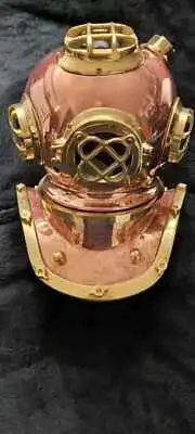 Diving Collectible Rolex Store Display scuba diver helmet For Submariner Watches