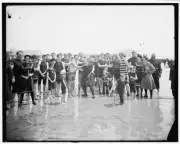 Beach,bathing suits,swimmers,crowds,bathers,Atlantic City,New Jersey,NJ,1900 1