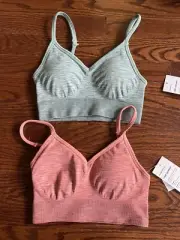 SET OF 2!! NEW OLD NAVY GO DRY SPORTS BRA LIGHT SUPPORT XS - GREEN & ORANGE