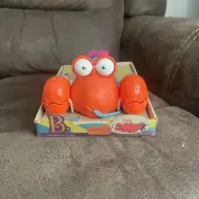 B. Waggle Alongs Pull Along Crab