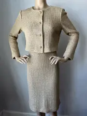 NWT St John Knit suit skirt jacket size 8 Gold Shimmer & Sequins knit