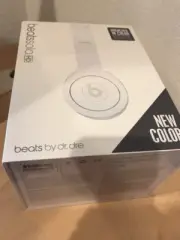 -*BRAND NEW*/- Beats by Dr. Dre - Solo HD On-Ear Headphones - Drenched in White