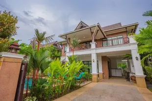 班奈良光私人泳池酒店Baan Narakorn Private Pool Villa