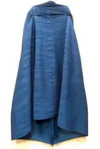 在飛比找Yahoo!奇摩拍賣優惠-摺衣AAA 長版造型外套 罩衫 洋裝 藍色 深土耳其藍 大寬