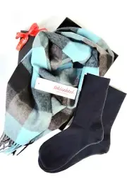 BestSockDrawer Alpaca wool scarf and ROGER socks gift box for men