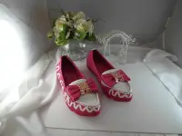 在飛比找Yahoo!奇摩拍賣優惠-浪漫滿屋 nonno女鞋..................