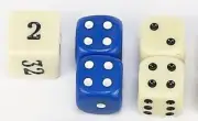 BACKGAMMON DICE SET IVORY AND BLUE 1/2" SQ. WITH DOUBLING CUBE