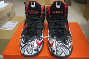 二手鞋出清 NIKE LEBRON XI GS 11 LBJ11 塗鴉 洛杉磯湖人 免運 6Y LeBron James