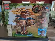 Lego 21318 Tree House (New) And Factory Sealed. Very Hard To Find.