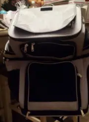 Double-Compartment Pet Carrier Backpack for Small Cats and Dogs New W/O Tags