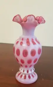 VINTAGE FENTON CRANBERRY OPALESCENT COIN DOT 8 1/2" VASE