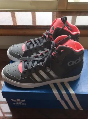 Adidas M19461 Extaball W 籃球鞋款 六號半