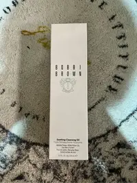 在飛比找Yahoo!奇摩拍賣優惠-BOBBI BROWN 芭比波朗 茉莉沁透淨妝油200ml 