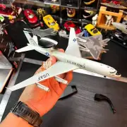 1: 200 US Boeing E-3 Sentry AWACS model alloy