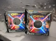 STAR WARS Limited Edition OREOS COOKIES, Light Saber JEDI Empire Strikes 2 pkgs