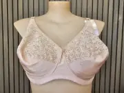 Target Ladies Full Figure Underwire Bra size 26D Colour Skin