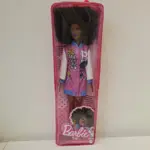 2020MATTEL BARBIE FASHIONISTAS 爆炸頭黑人芭比娃娃 時尚達人芭比 高個子 #156 絕版