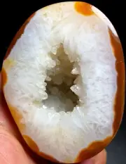 316g WOW! Agate Geode! NATURAL CARNELIAN CRYSTAL QUARTZ Geode Agate k767