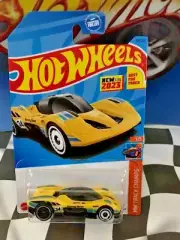 Hot Wheels 2023 HW Track Champs 3/5 089 Group C Fantasy YELLOW AeroDisc