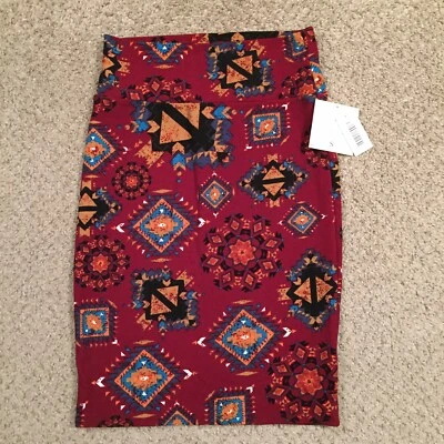 LuLaRoe Cassie Skirt Small Knee Length Unlined Pull On Red Geometric New