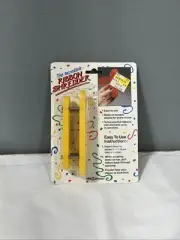 The Incredible Ribbon Shredder Yellow NEW 4d