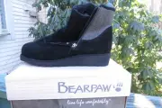 BearPaw ankle boots,black Megan II Wide, Suede waterproof, sz 13W, snakeskin
