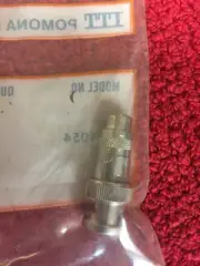 4054 pomona ADAPT BNC PLUG TO RCA JACK NOS