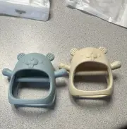 ⭐️2 PcsBaby Teether, Baby Teething Mitten Silicone Teether Toy Infants 3+ P