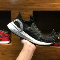 在飛比找Yahoo!奇摩拍賣優惠-ADIDAS ULTRABOOST 19 W 黑白 針織 休